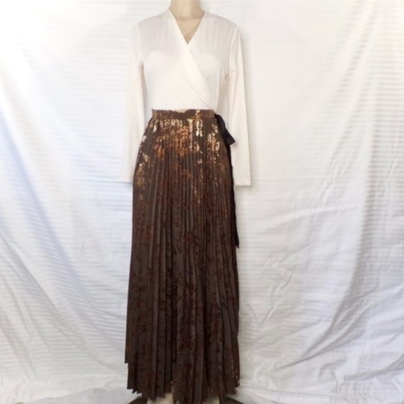 Women’s holiday Gala Lularoe Elegant Dress Ivory NWT - Picture 4 of 4